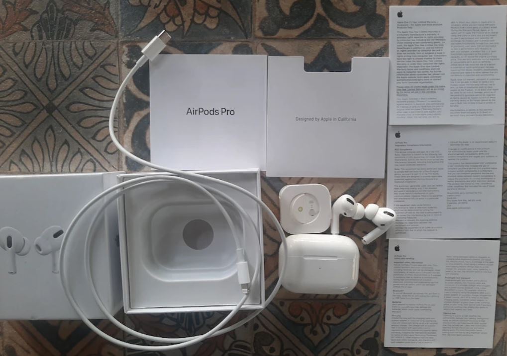 Apple AirPods Pro Kablosuz Kulaklık